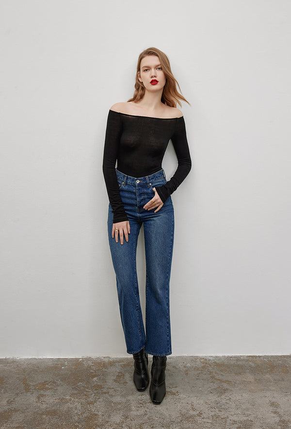 MADEINAM. High waist boot cut jeans. Fame. Mothers. Jeans. Size:  xs, s,m,l.