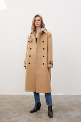 MADEINAM. Double breasted woolen coat. Trench style. Double breasted closure. Cuffed sleeve. Size: xs, s, m, l. Burberry style. Burrberry.  