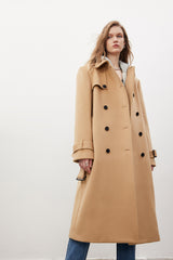 MADEINAM. Double breasted woolen coat. Trench style. Double breasted closure. Cuffed sleeve. Size: xs, s, m, l. Burberry style. Burrberry.  