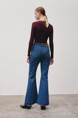 MADEINAM 70's Flare Jeans with braided waist design. Wide legs perfect to pair with heels. Available in size S, M, L ( 26, 27, 28)